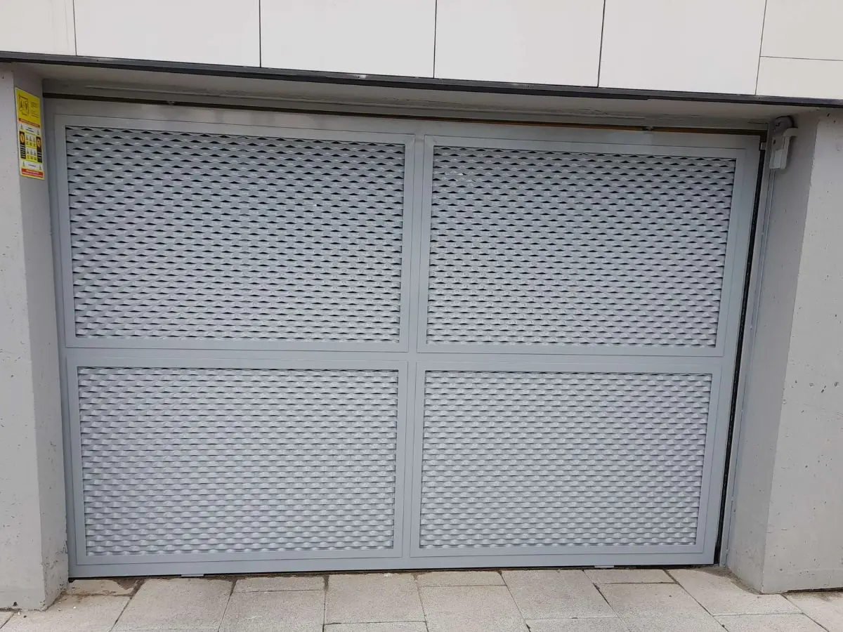 Puerta corredera automática